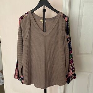 Kori Textured Knit Top Soft Gray